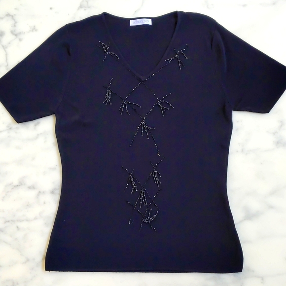 NWOT. Black Viscosa Blended Short Sleeve V-Neck Top w/beads embroidery & design. - Picture 3 of 4